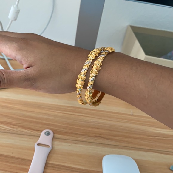 Solid 22k gold bangles - Picture 10 of 11